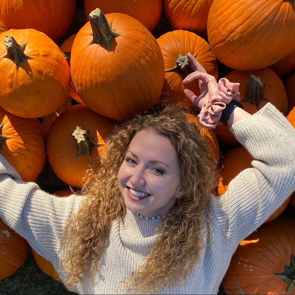 Meet your Posher, Lauren
